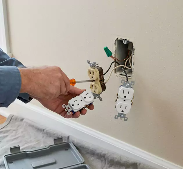 Professional Outlet Replacement: Your Local Swap-Out Team in Smyrna, TN